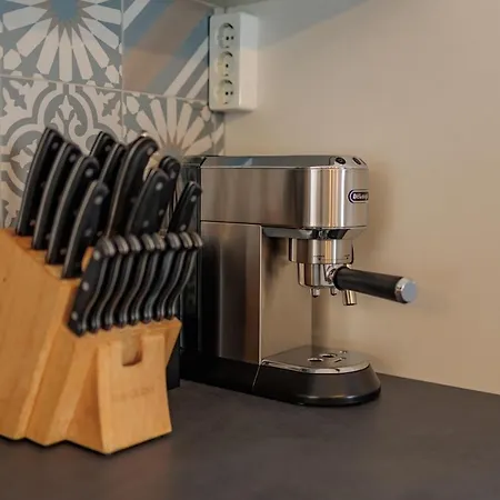 Bella Lux With Jacuzzi, Grill & Garden