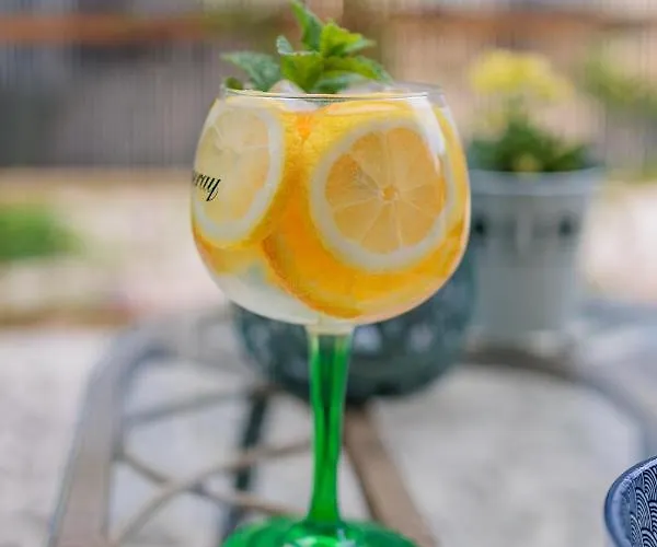 Bella Lux With Jacuzzi, Grill & Garden Appartement *